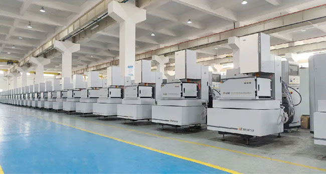 瑞钧中走丝车间图片